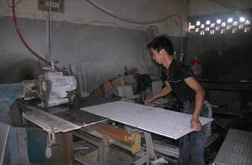 加工地腳線加工費,切地腳線,切割地腳線,介磚,加工瓷磚,深圳加工瓷磚,深圳切割瓷磚,香港切割瓷磚,