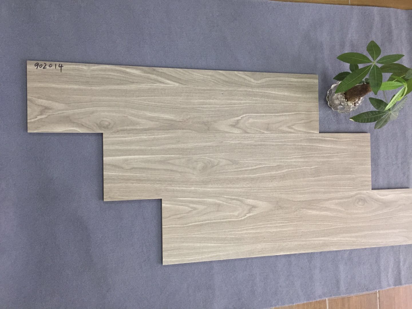 平價木紋瓷磚,木紋地板磚,香港瓷磚倉庫大平賣,深圳田貝四路家合居瓷磚倉庫,瓷磚價錢,淘寶網購瓷磚運輸,木紋瓷磚直銷,河馬陶瓷,紅燈籠倉庫,駿程陶瓷倉庫,公屋裝修,旺角木紋磚,馬可波羅木紋磚,