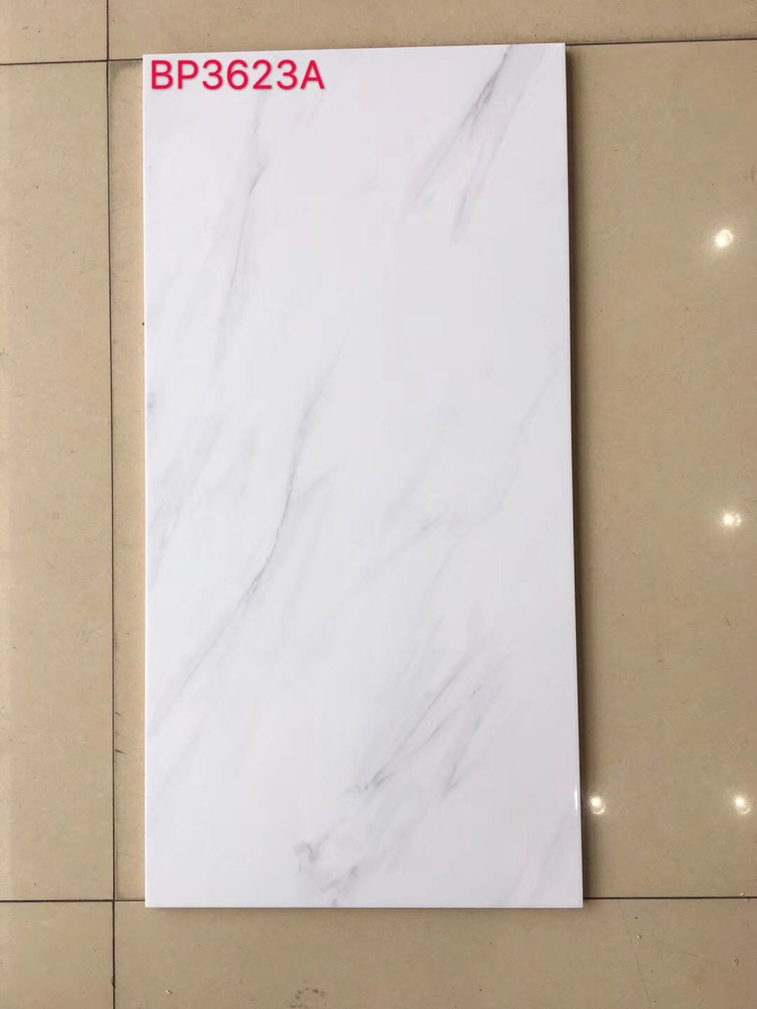 特價磁磚, 磁磚大減價, 香港特價磁磚大平賣, 300X600, 家庭公屋出租屋食肆裝修, 24吋磁磚, 金銀倉, 佛山陶瓷磁磚批發市場, 牆身磚,旺角磁磚店鋪,深圳磁磚店鋪,裝修材料,平價錢裝修,