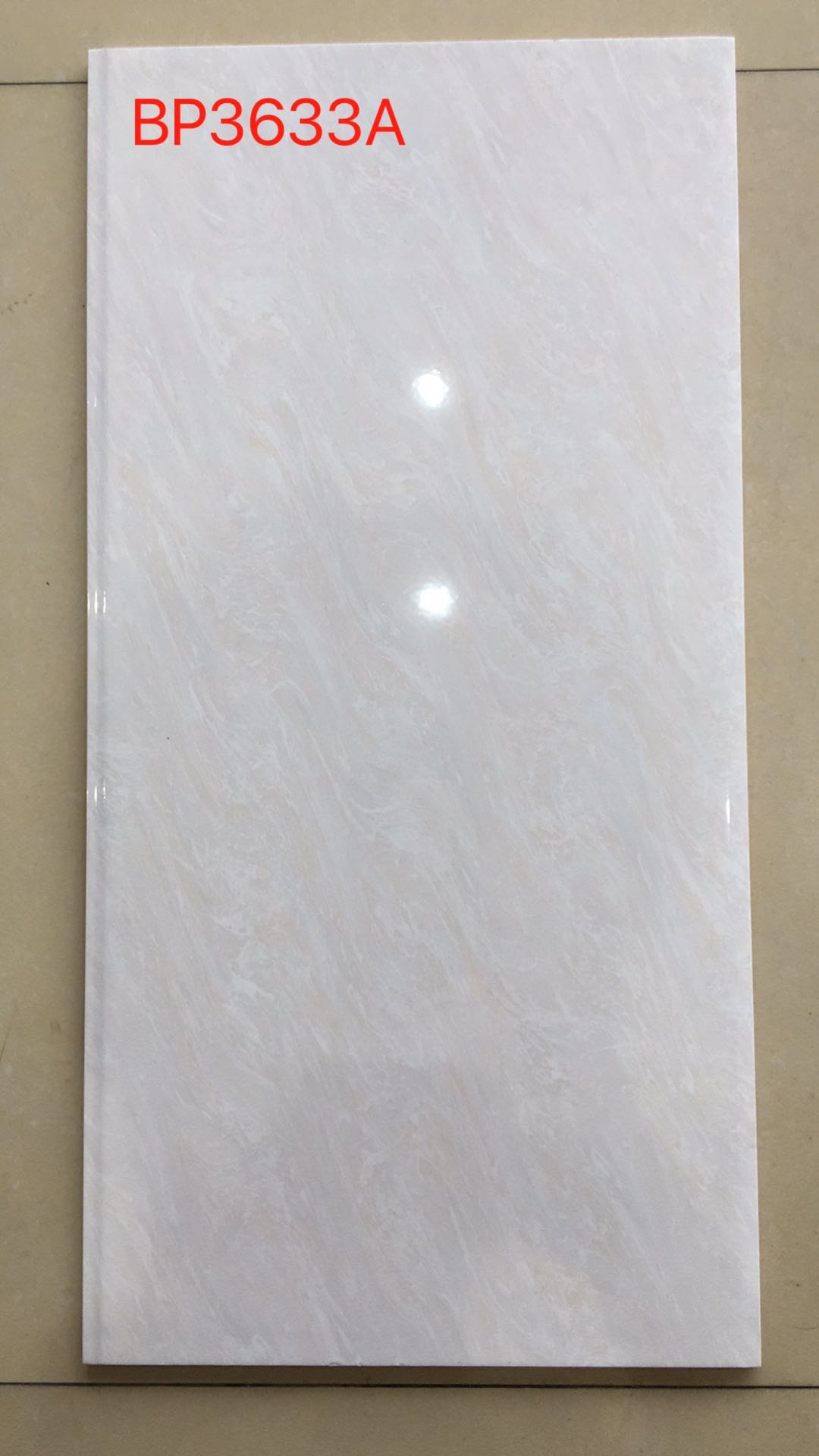 特價磁磚, 磁磚大減價, 香港特價磁磚大平賣, 300X600, 家庭公屋出租屋食肆裝修, 24吋磁磚, 金銀倉, 佛山陶瓷磁磚批發市場, 牆身磚,旺角磁磚店鋪,深圳磁磚店鋪,裝修材料,平價錢裝修,