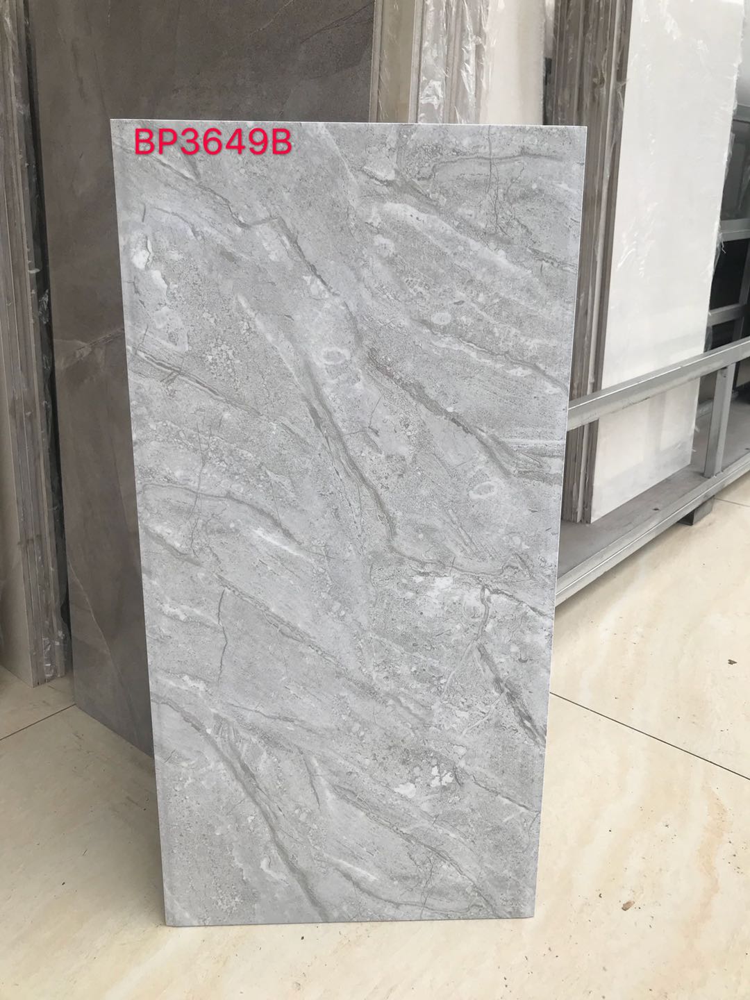 特價磁磚, 磁磚大減價, 香港特價磁磚大平賣, 300X600, 家庭公屋出租屋食肆裝修, 24吋磁磚, 金銀倉, 佛山陶瓷磁磚批發市場, 牆身磚,旺角磁磚店鋪,深圳磁磚店鋪,裝修材料,平價錢裝修,