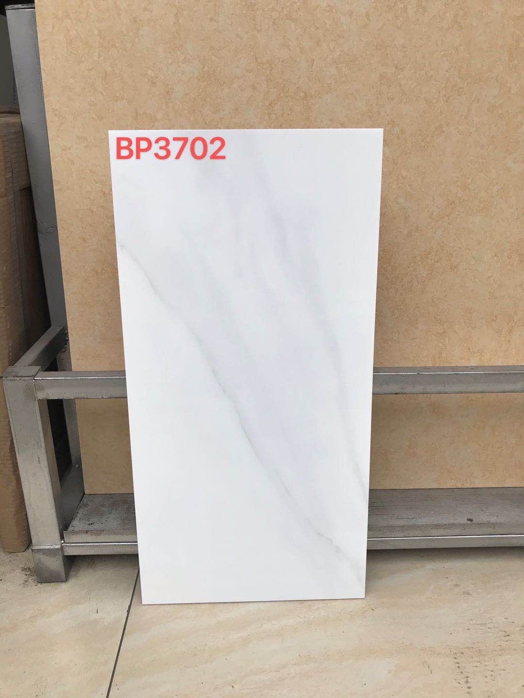 特價磁磚, 磁磚大減價, 香港, 深圳, 佛山, 特價磁磚大平賣, 300X600, 家庭公屋出租屋食肆裝修, 24吋磁磚, 金銀倉, 佛山陶瓷磁磚批發市場,牆身磚,
