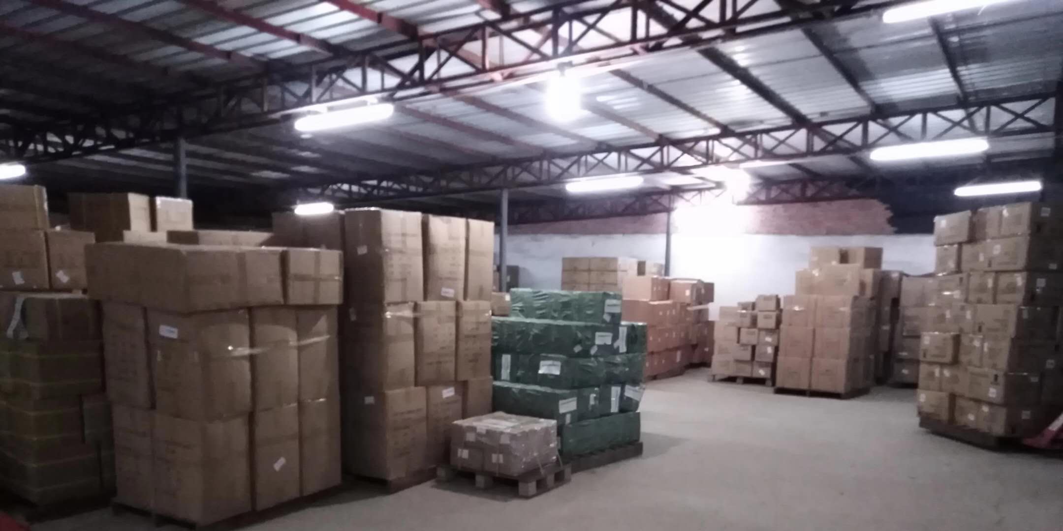 東莞大陸瓷磚傢俬運輸到香港,淘寶集運,瓷磚集運,傢俬集運,重貨集運,金銀倉,東莞樟木頭,家合居,清水河,網購瓷磚傢俬運輸,香港瓷磚運輸,大陸到香港運輸,東莞到香港運輸,價錢,卓匯物流,
