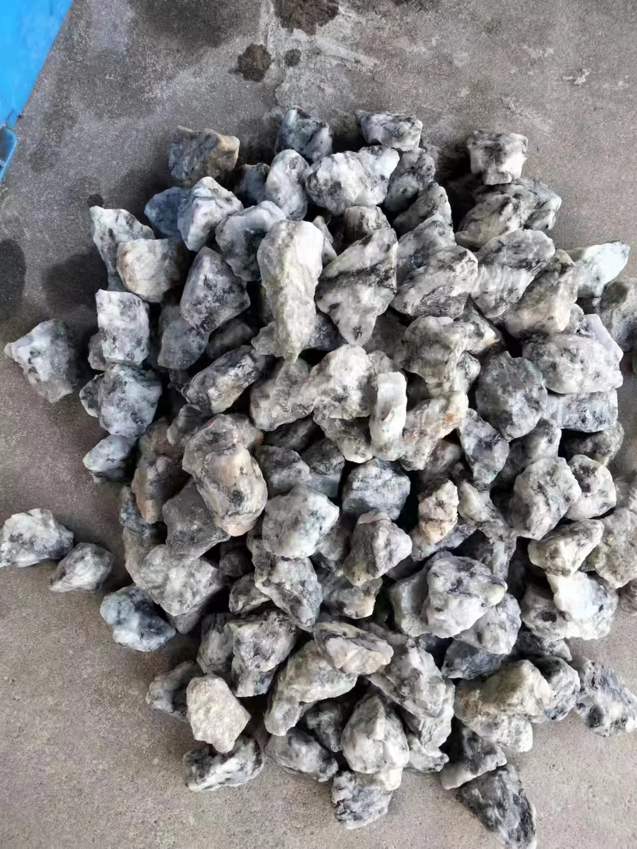 建築材料,1-2石,碎石,建築用石仔,花崗石仔,撈水泥石仔,青石,建築材料廠家批發直銷,石仔批發,石仔直銷,香港石仔,