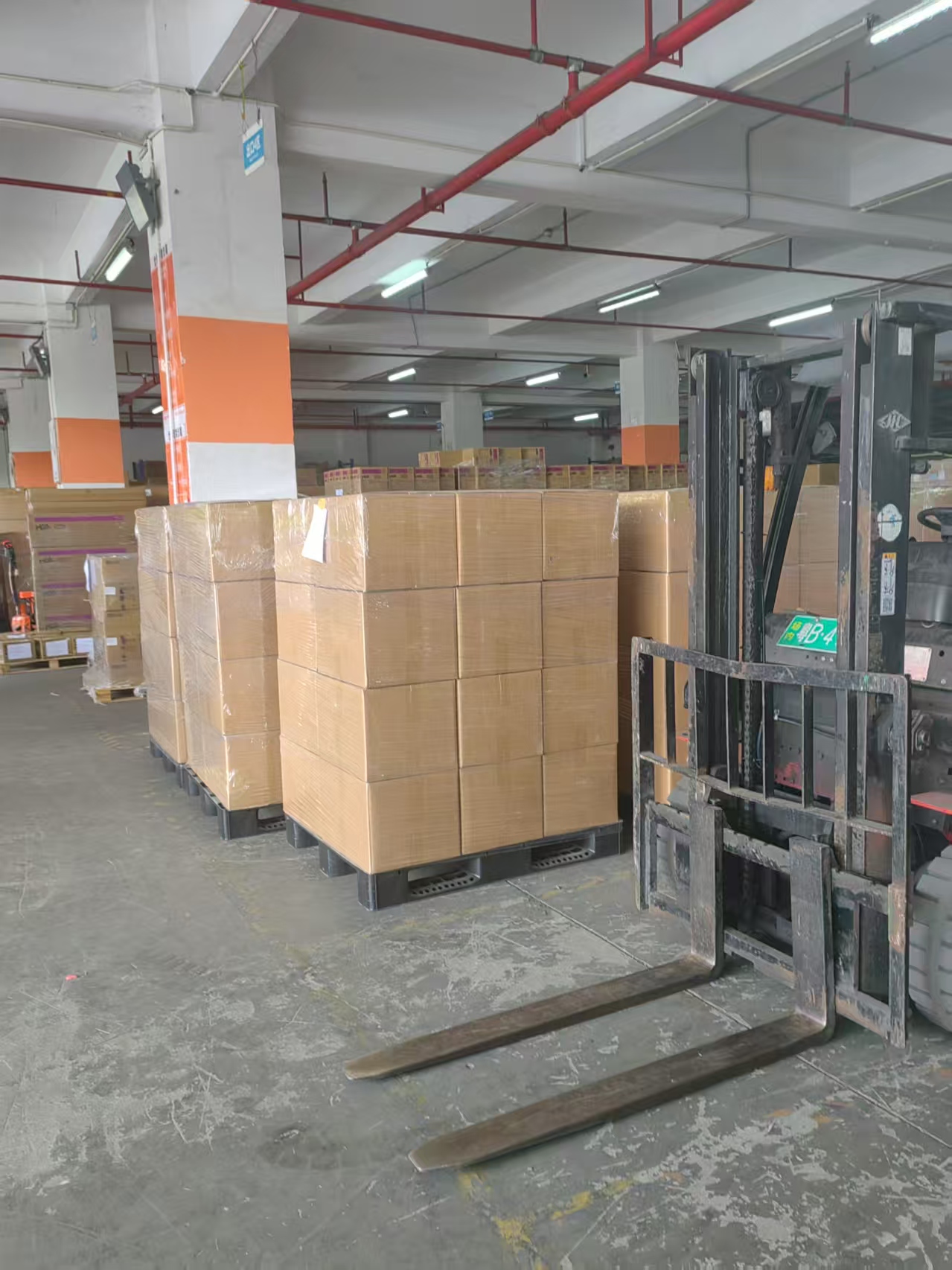 粵港物流,中港跨境智慧物流中心,集合運輸,食品飲料集運,金銀倉SHKNW集合運輸中心,淘寶集運,網購集運,貨物運輸過港,跨境運輸,食品運輸,飲料運輸,運輸食品到香港,運輸飲料到香港,運輸普通貨物到香港,運輸電子貨物到香港,